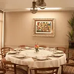 Hotel Rainha D. Amelia, Arts & Leisure