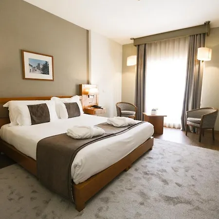 Rainha D. Amelia, Arts & Leisure Отель