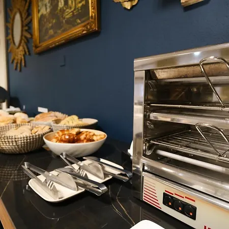 Rainha D. Amelia, Arts & Leisure 4* Каштелу-Бранку