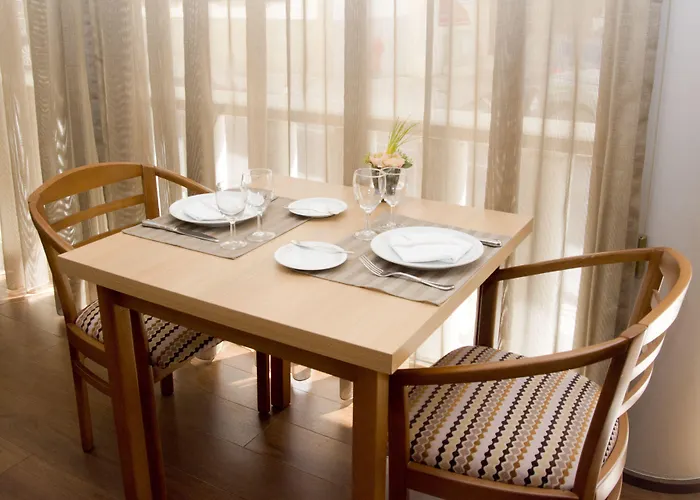 Rainha D. Amélia, Arts&leisure Hotel Castelo Branco (Centro)