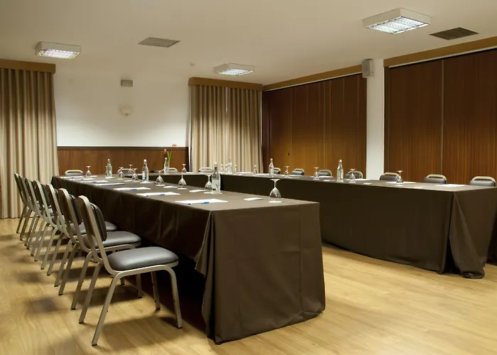 Rainha D. Amélia, Arts&leisure Hotel Castelo Branco (Centro)