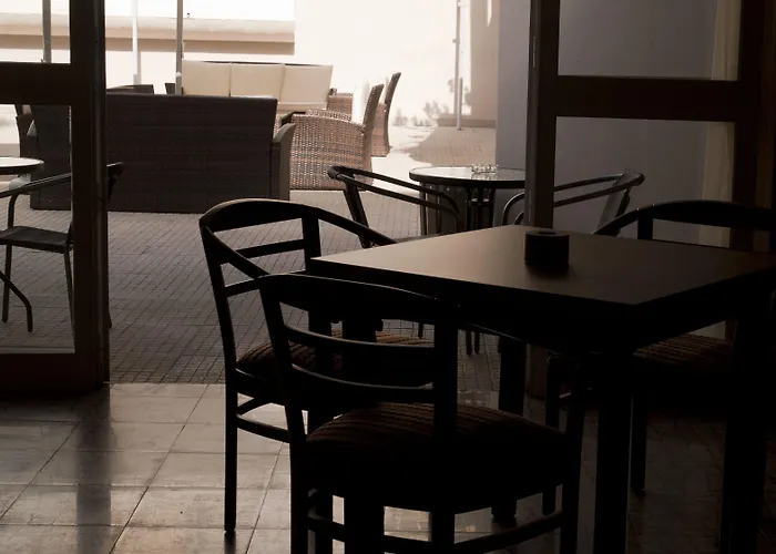 Rainha D. Amélia, Arts&leisure 4*